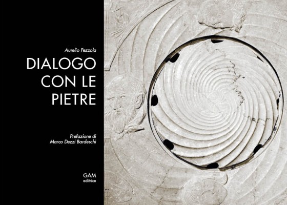 Copertina Dialogo con le pietre